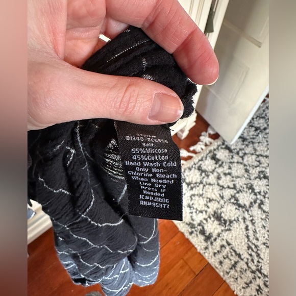 Sanctuary black and white long sleeve button front maxi dress size xs - Picture 3 of 4